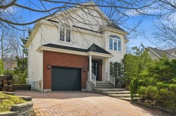 926 Rue des Cerisiers  Otterburn Park, QC J3H 5V7