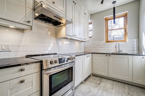 10-4970 Ch. de la Côte-des-Neiges  Montréal (Côte-Des-Neiges/Notre-Dame-De-Grâce), QC H3V 1A4