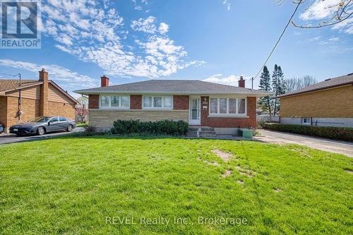 394 GRANTHAM AVENUE  St. Catharines (Carlton/Bunting), ON L2M 5A6