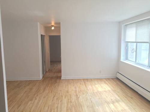 Living Room - 109-3635 Av. Ridgewood, Montréal (Côte-Des-Neiges/Notre-Dame-De-Grâce), QC - Indoor Photo Showing Other Room