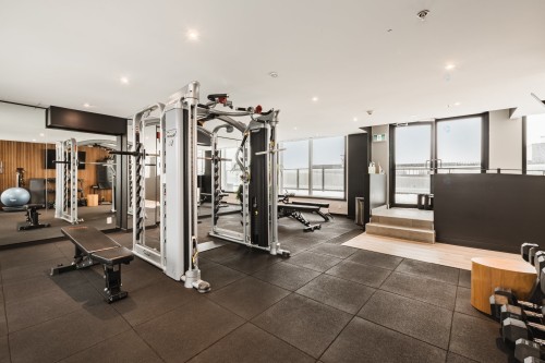 Exercise Room - 605-315 Rue Richmond, Montréal (Le Sud-Ouest), QC - Indoor Photo Showing Gym Room