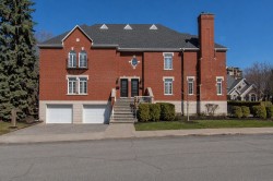 4727 Crois. des Îles Laval (Chomedey), QC H7W 5J2