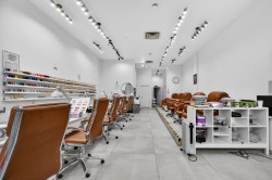 2008 Boul. St-Laurent Montréal (Ville-Marie), QC H2X 2T2