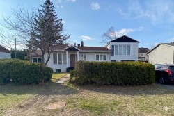 7 35e Avenue E.  Blainville, QC J7C 1J5