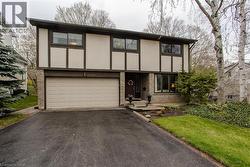 1141 CROFTON Way  Burlington, ON L7P 3A8