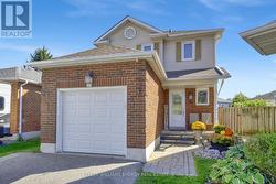 39 LONGWOOD COURT Clarington (Courtice), ON L1E 1R9