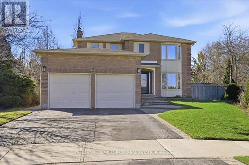 18 GENNER DRIVE  Ajax (Central West), ON L1T 3J4