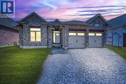 3844 Turnberry LANE Plympton-Wyoming, ON N0N 1E0