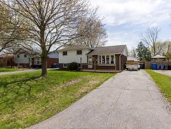 247 HAWTHORN  Amherstburg, ON N9V 1R9