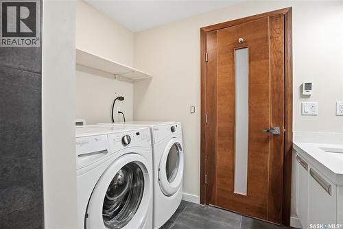 446 Pichler Crescent, Saskatoon, SK - Indoor Photo Showing Laundry Room