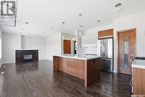 446 Pichler Crescent, Saskatoon, SK - Indoor Photo Showing Kitchen With Stainless Steel Kitchen With Upgraded Kitchen