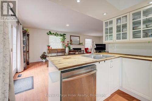 34 Eagle Drive, Stratford, ON - Indoor Photo Showing Kitchen With Double Sink