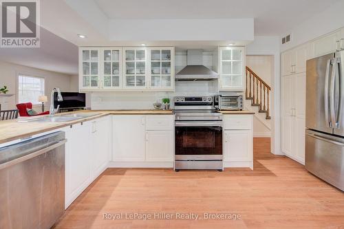 34 Eagle Drive, Stratford, ON - Indoor Photo Showing Kitchen