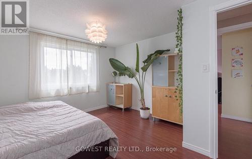 6564 Edenwood Drive, Mississauga, ON - Indoor Photo Showing Bedroom