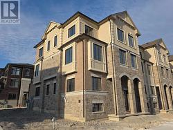 1 BULLATA LANE Richmond Hill, ON L4B 0J7