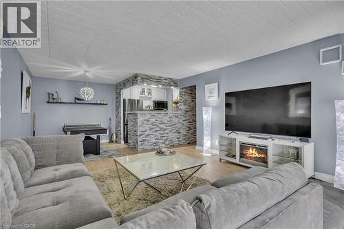 80 BRECKENRIDGE Drive Unit# 107  Kitchener, ON N2B 2N9