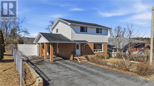 790 Burton Avenue  Sudbury, ON P3C 4L4