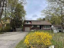 222 CUMMER AVENUE Toronto, ON M2M 2E7