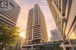 706 - 95 ONEIDA CRESCENT Richmond Hill, ON L4B 0B1