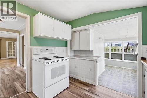 11 Gore Street, Cambridge, ON - Indoor Photo Showing Kitchen