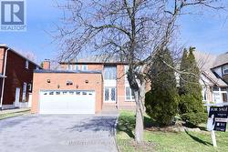 19 DELANCEY CRESCENT Markham, ON L3P 7C9
