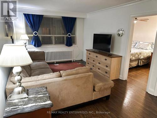 2 - 297 LAKESHORE ROAD E , Mississauga, Ontario L5G 1H3 2
