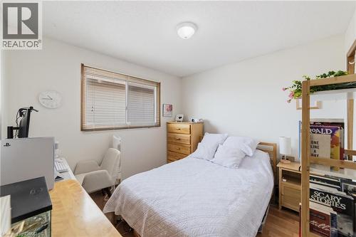 19 Sedona Court, Hamilton, ON - Indoor Photo Showing Bedroom