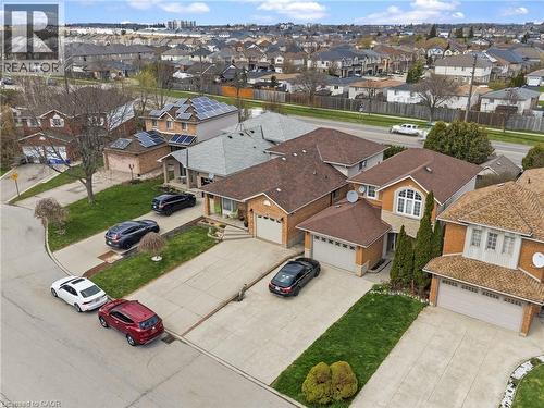 19 Sedona Court, Hamilton, ON - Outdoor