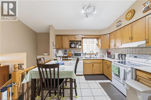 19 Sedona Court, Hamilton, ON - Indoor Photo Showing Kitchen With Double Sink