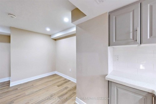 6094 Prairie Circle, Mississauga, ON - Indoor