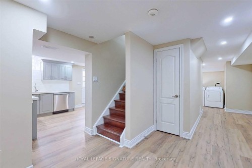 6094 Prairie Circle, Mississauga, ON - Indoor Photo Showing Other Room