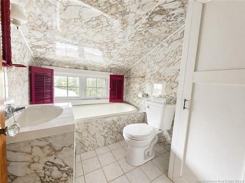 184 Main St, Plaster Rock, NB 