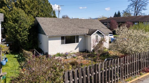 645 Dobson Rd, Duncan, BC 