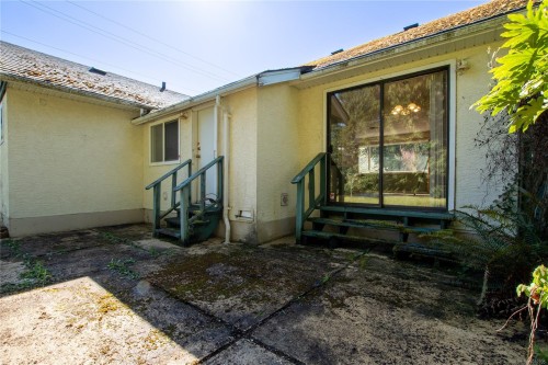645 Dobson Rd, Duncan, BC 