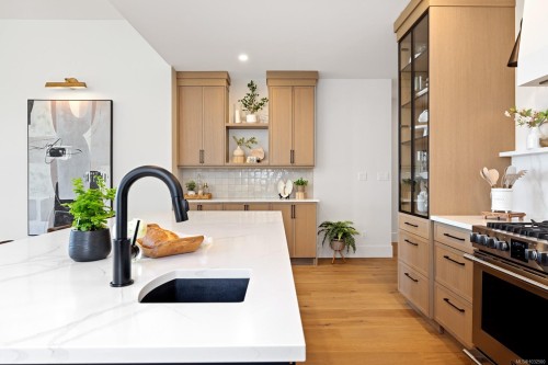 1855 Westlock Rd, Duncan, BC 