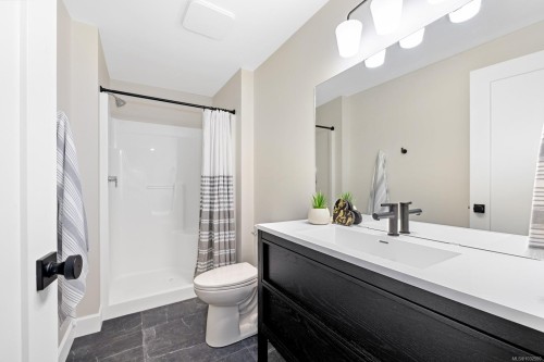 1855 Westlock Rd, Duncan, BC 