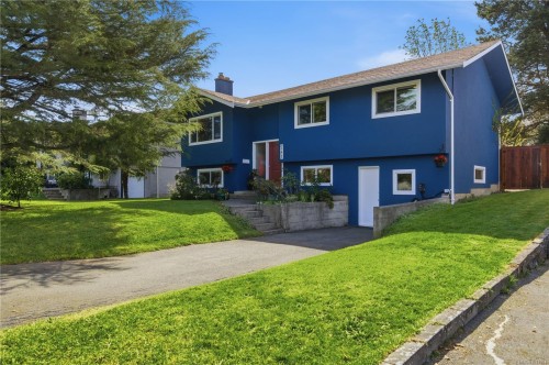 541 Warren Ave, Saanich, BC 