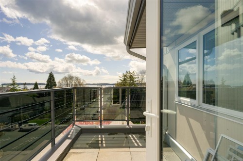 401-9716 Third St, Sidney, BC - Outdoor With Balcony With View With Exterior