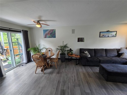 97 Mitchell Rd, Courtenay, BC 