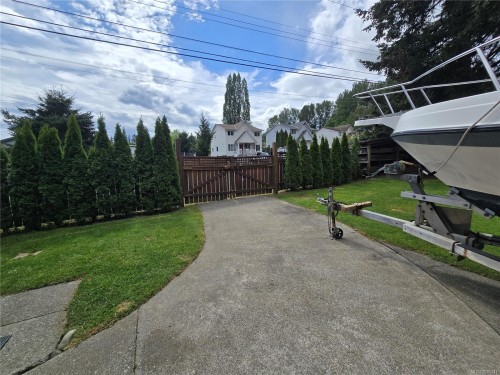 97 Mitchell Rd, Courtenay, BC 