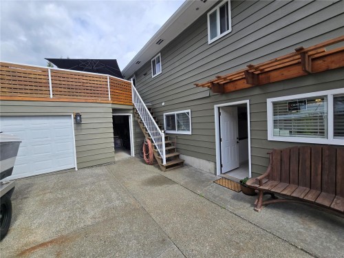 97 Mitchell Rd, Courtenay, BC 