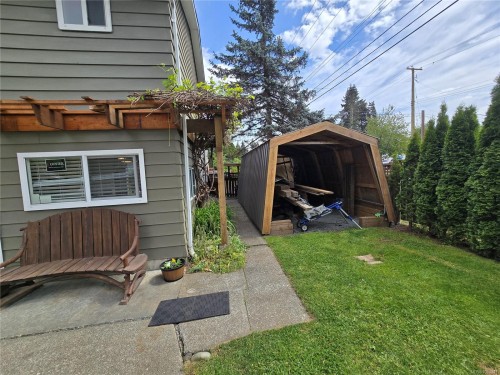 97 Mitchell Rd, Courtenay, BC 
