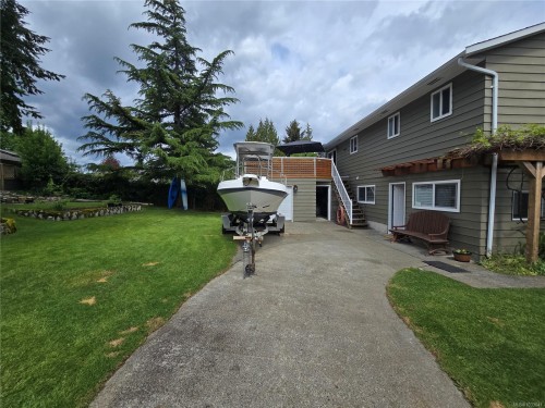 97 Mitchell Rd, Courtenay, BC 