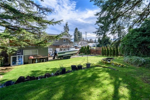 97 Mitchell Rd, Courtenay, BC 