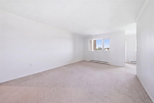 308-103 Gorge Rd East, Victoria, BC - Indoor Photo Showing Other Room