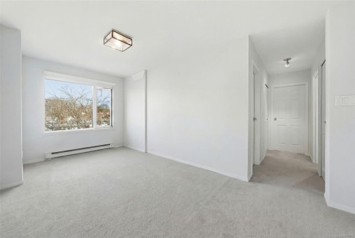 308-103 Gorge Rd East, Victoria, BC - Indoor Photo Showing Other Room