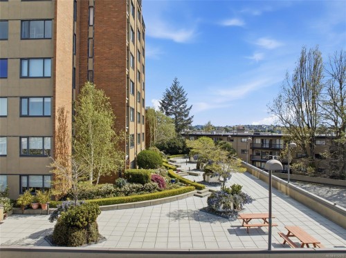 308-103 Gorge Rd East, Victoria, BC - Outdoor