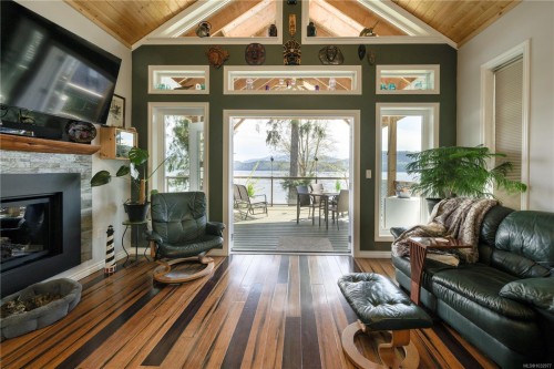 321 Harbour Rd, Coal Harbour, BC 