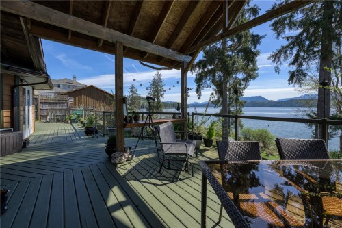 321 Harbour Rd, Coal Harbour, BC 