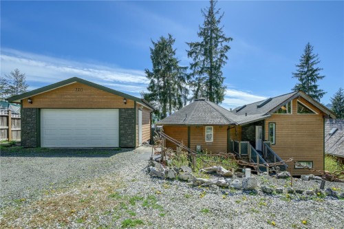 321 Harbour Rd, Coal Harbour, BC 